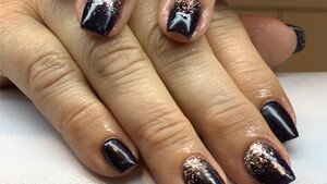 Amanön Nails & Beauty