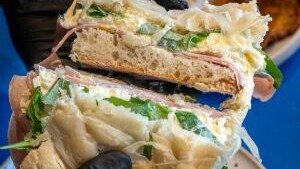 Mamina Café