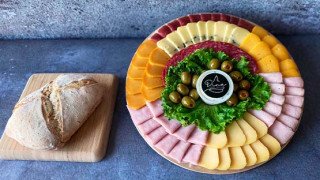 Dina Cheese Market